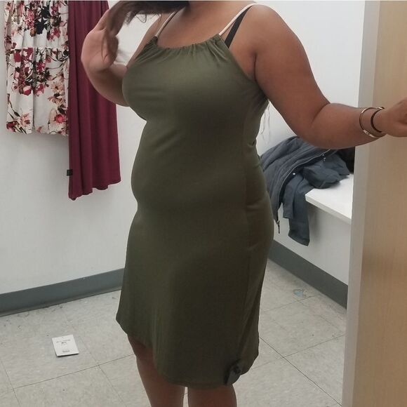 Dress - Picture 5 of 7